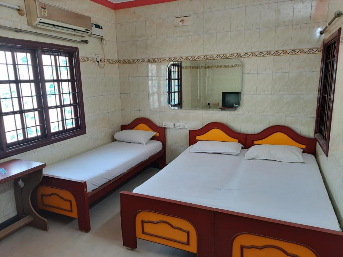 Budget Double Room,1182325078:JPEG